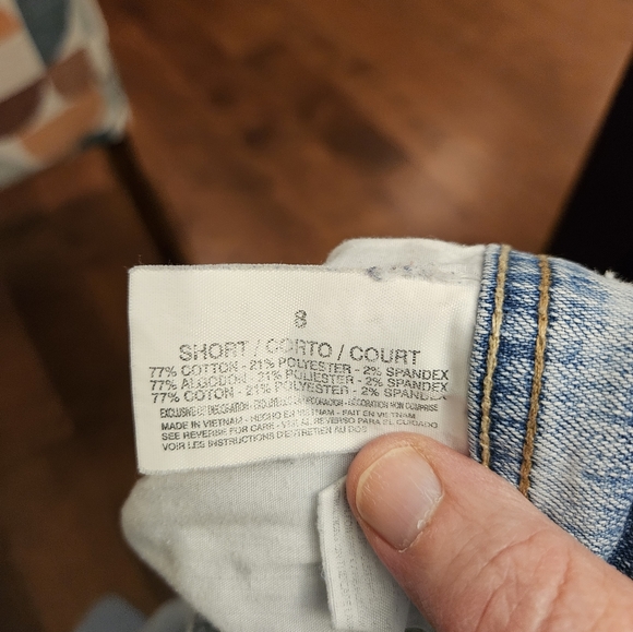 Gloria Vanderbilt Woman's Jeans - Picture 4 of 5